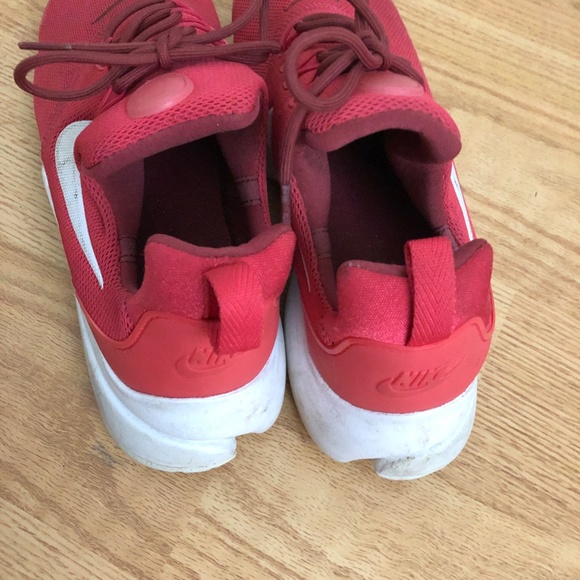 Nike red sneakers size:7 comfy casual women - Picture 2 of 5